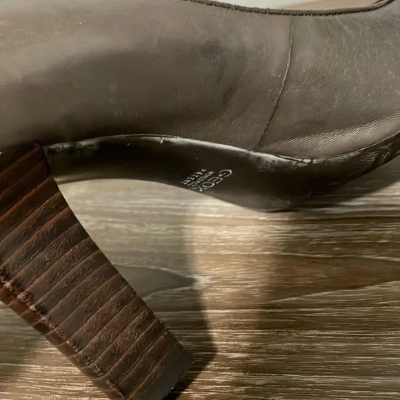 GOEX Heels Women Size8 EU38.5 Taupe Italian Design Medium Heel Insole Square Toe - Picture 14 of 15